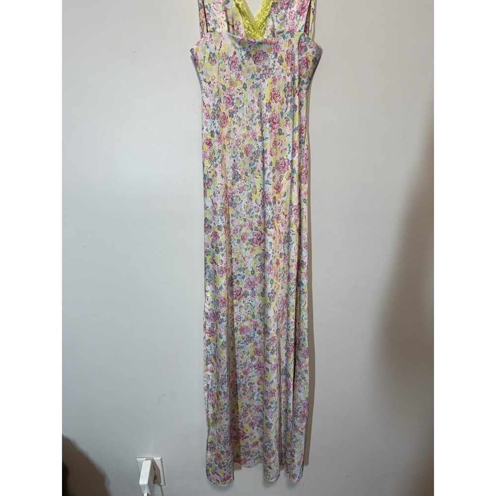 Beach Riot Kimi Cut-Out Slit V-Neck Dress in Forget Me Not Floral Lace Trim Smal - Picture 7 of 11